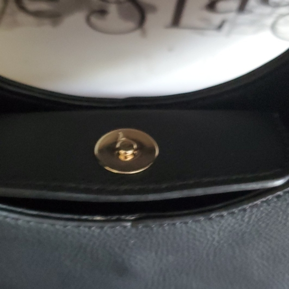 Bloomingdale's  black exclusive bow satchel dust cover two left five stars - Picture 3 of 7